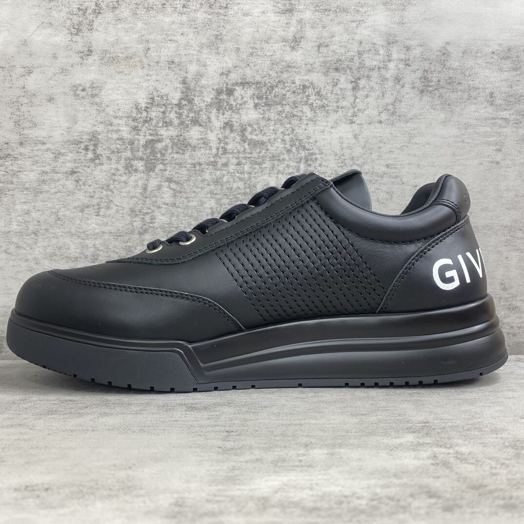 Givenchy Low-Top G4 "Black-White Logo"