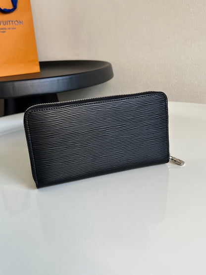 Louis Vuitton Zippy Wallet "Epi Leather"