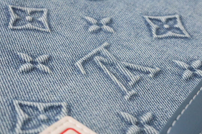 Louis Vuitton Pochette To Go "Monogram Washed Denim"