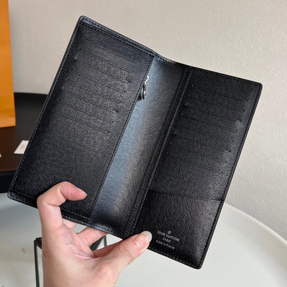 Louis Vuitton Brazza Wallet "Epi Leather"