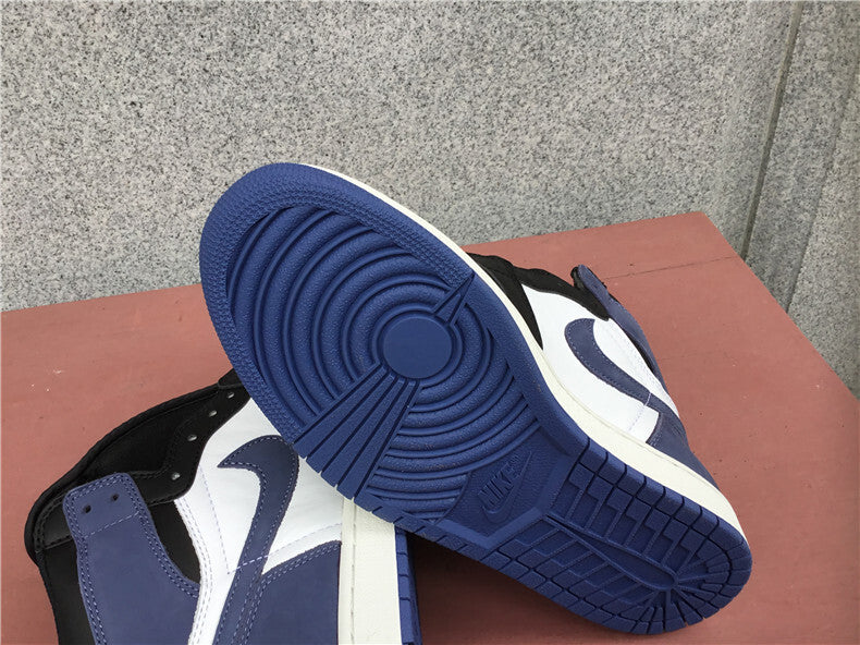 Air Jordan 1 Retro High OG "Blue Moon"