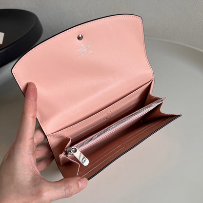 Louis Vuitton iris Wallet "Magnolia Mahina Leather"