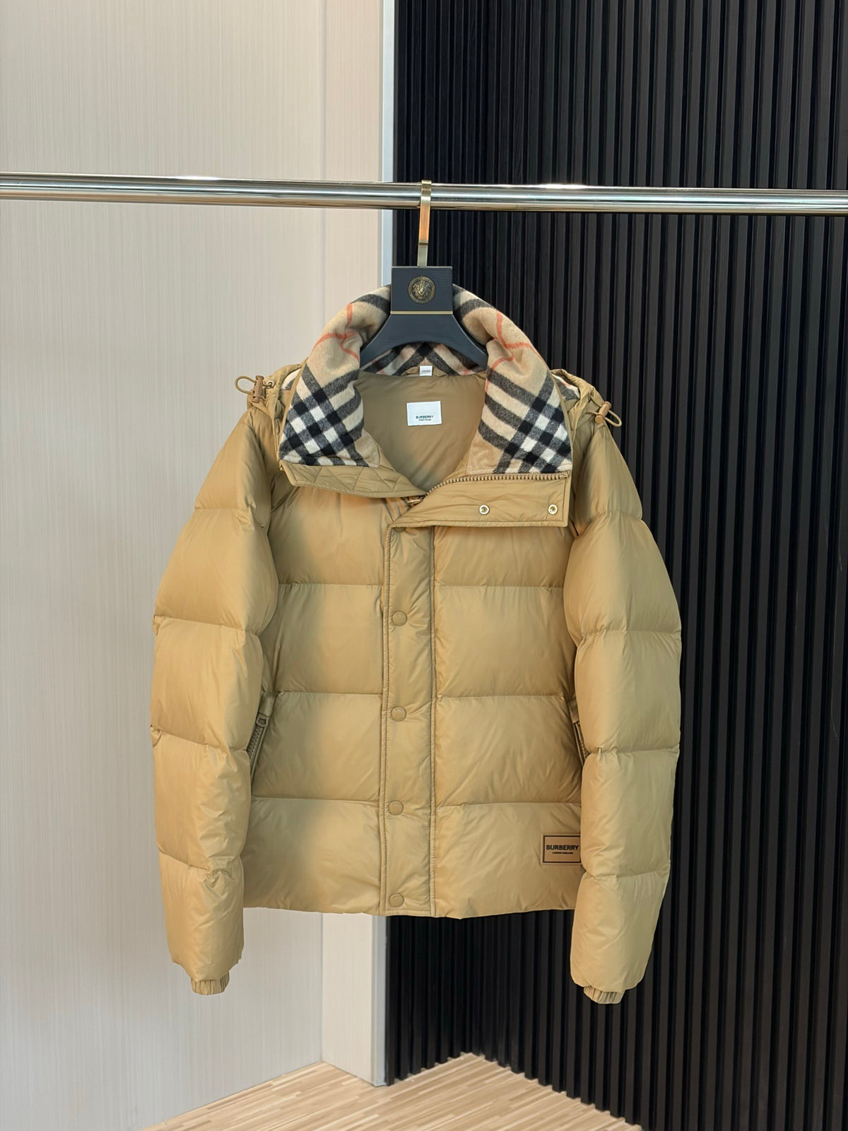 Burberry Halsby Down Puffer Jacket "Beige"