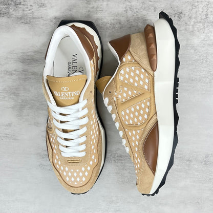 Valentino Garavani Netrunner "Camel Brown-White"