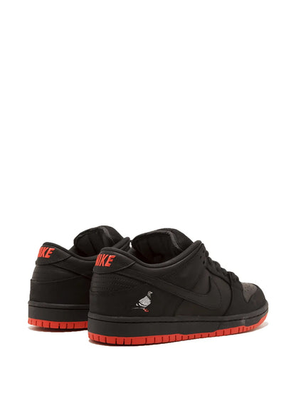 Nike SB Dunk Low TRD QS "Black Pigeon"