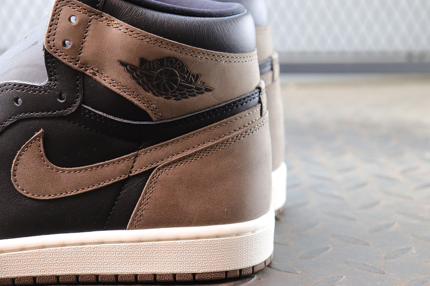 Air Jordan 1 Retro High OG "Palomino"