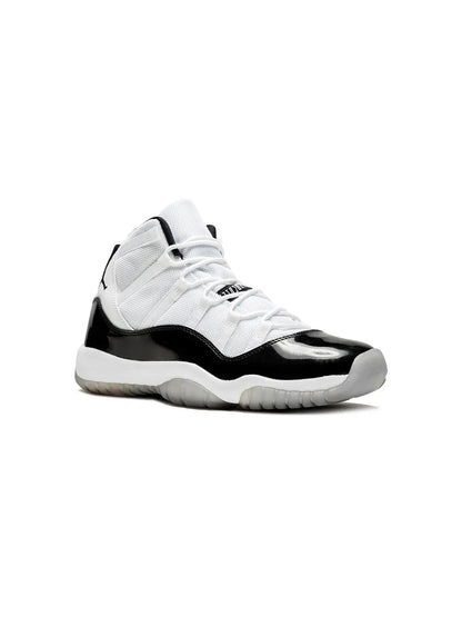 Air Jordan 11 Retro "Concord"