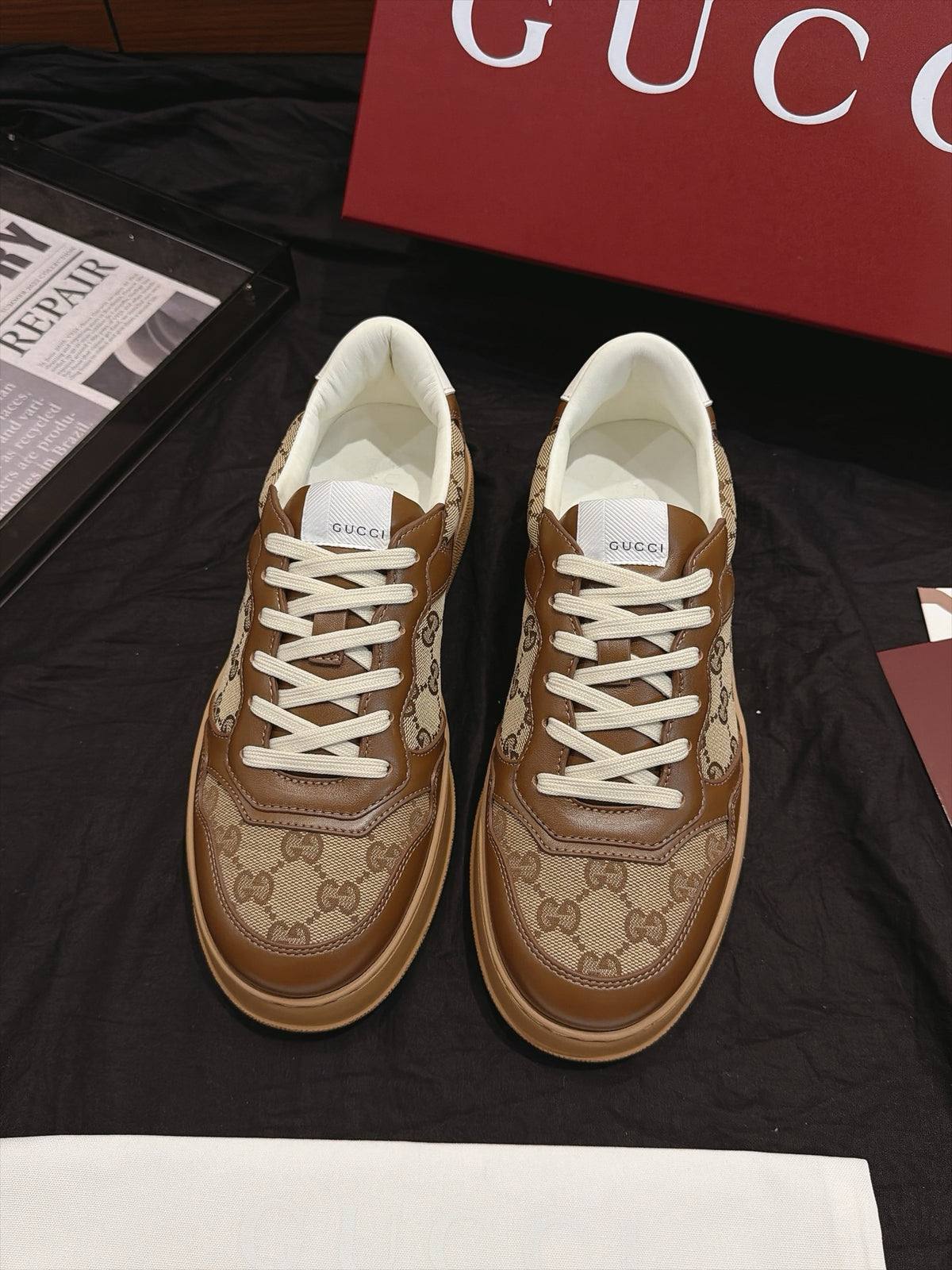Gucci GG Trainer "Beige-Ebony"