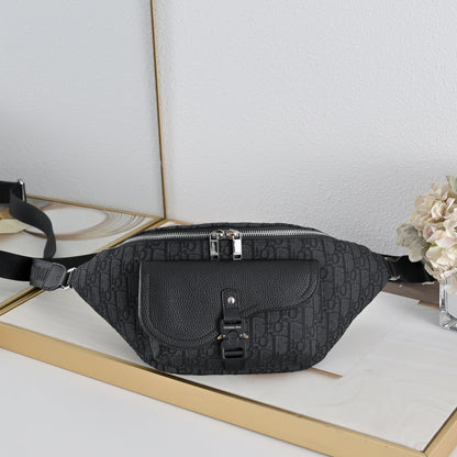 Dior Saddle Belt Bag "Dior Oblique Jacquard in Black and Grained Calfskin in Black"