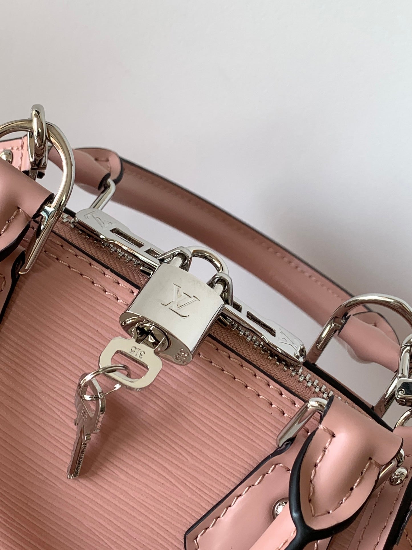Louis Vuitton Alma BB