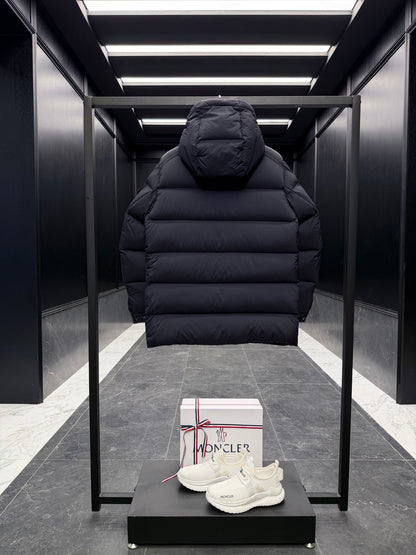 Moncler Bretagne Hooded Short Down Jacket "Black"