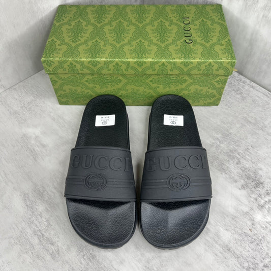 Gucci Slides "Black"