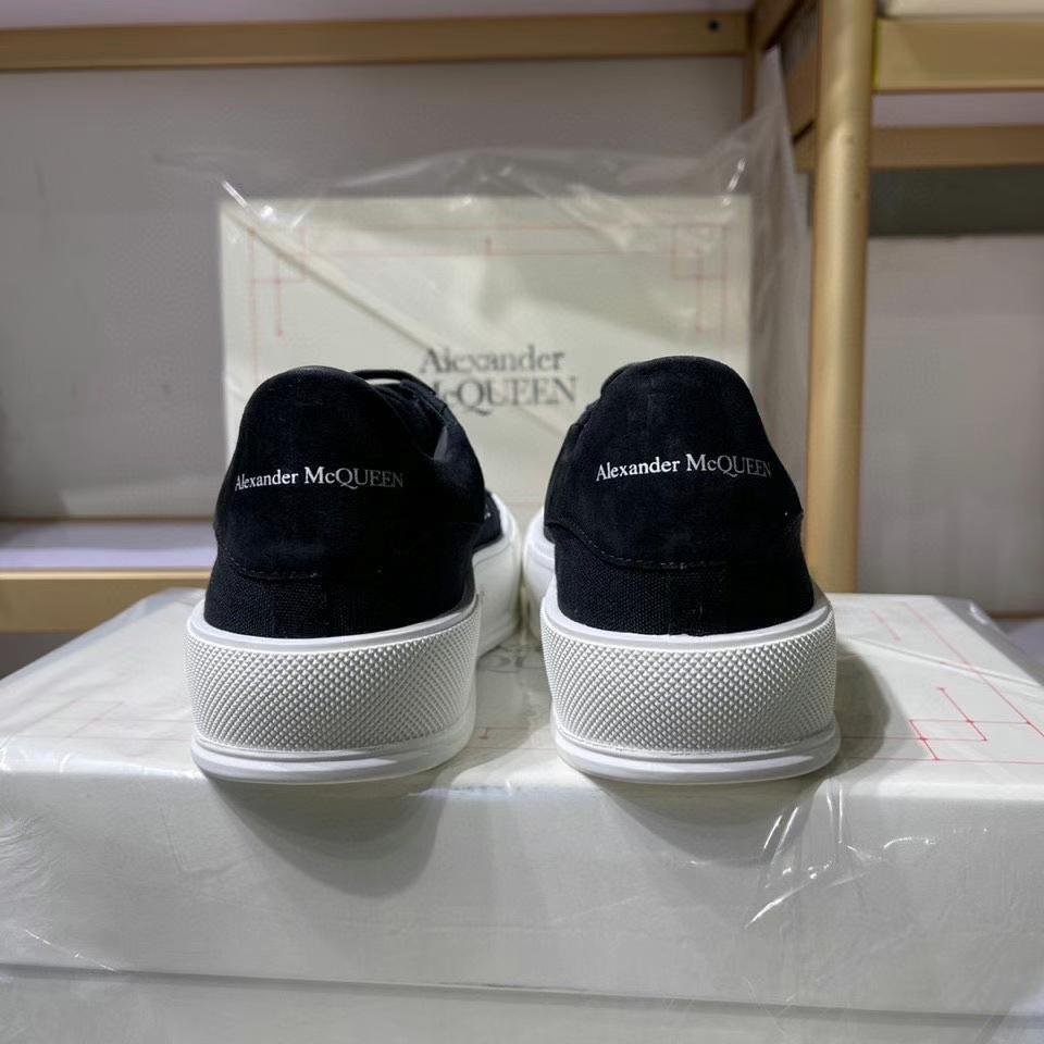 Alexander McQueen Deck Skate Plimsoll "Black-White"