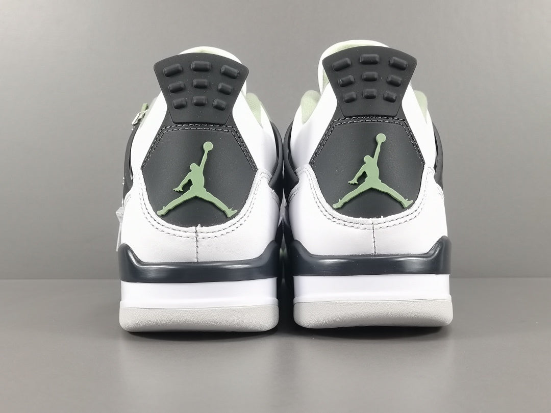 Air Jordan 4 Retro "Seafoam"
