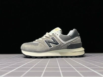 New Balance 990 “Beige-Grey”
