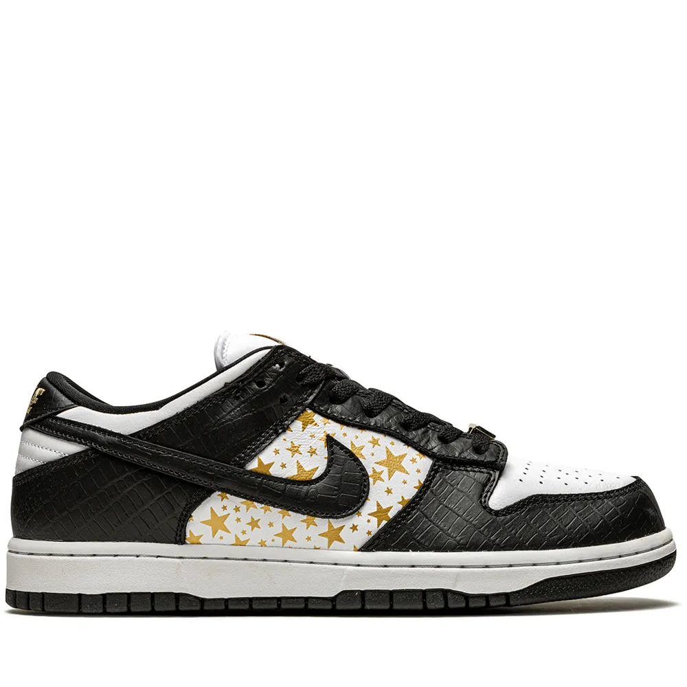 Supreme x Nike SB Dunk Low "Black Stars"