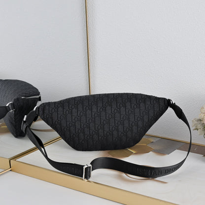 Dior Saddle Belt Bag "Dior Oblique Jacquard in Black and Grained Calfskin in Black"