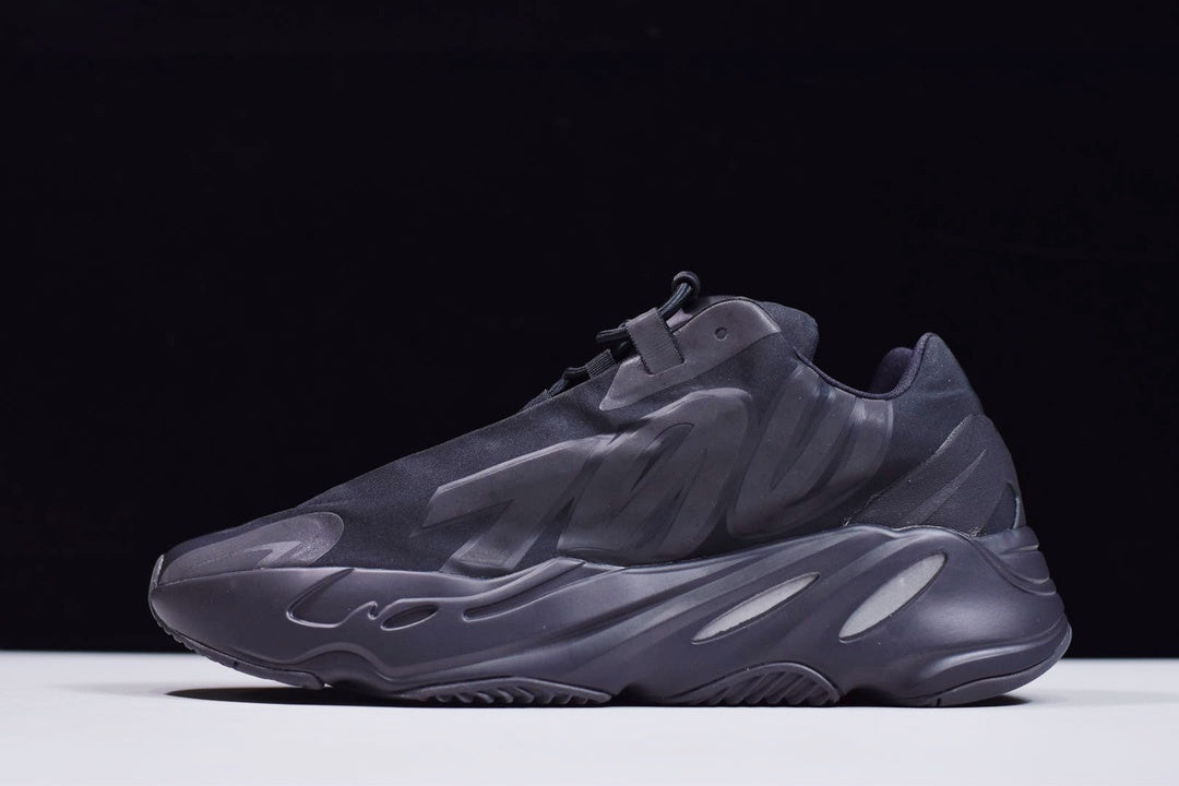 Yeezy 700 MNVN "Black"
