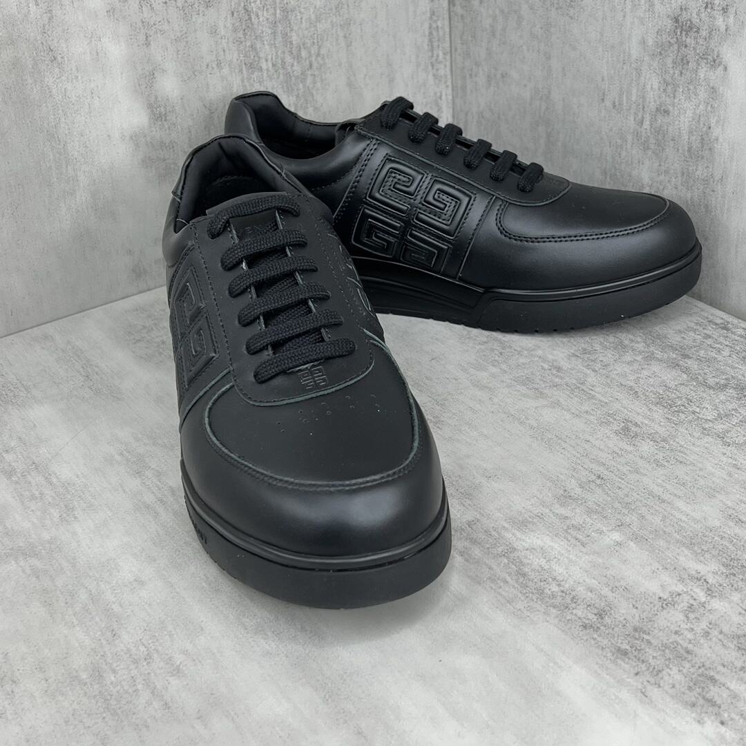 Givenchy Low-Top G4 "Black"