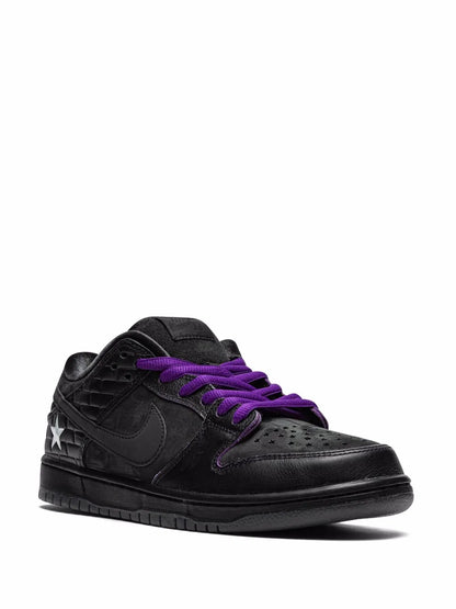 Familia x Nike SB Dunk Low "First Avenue"