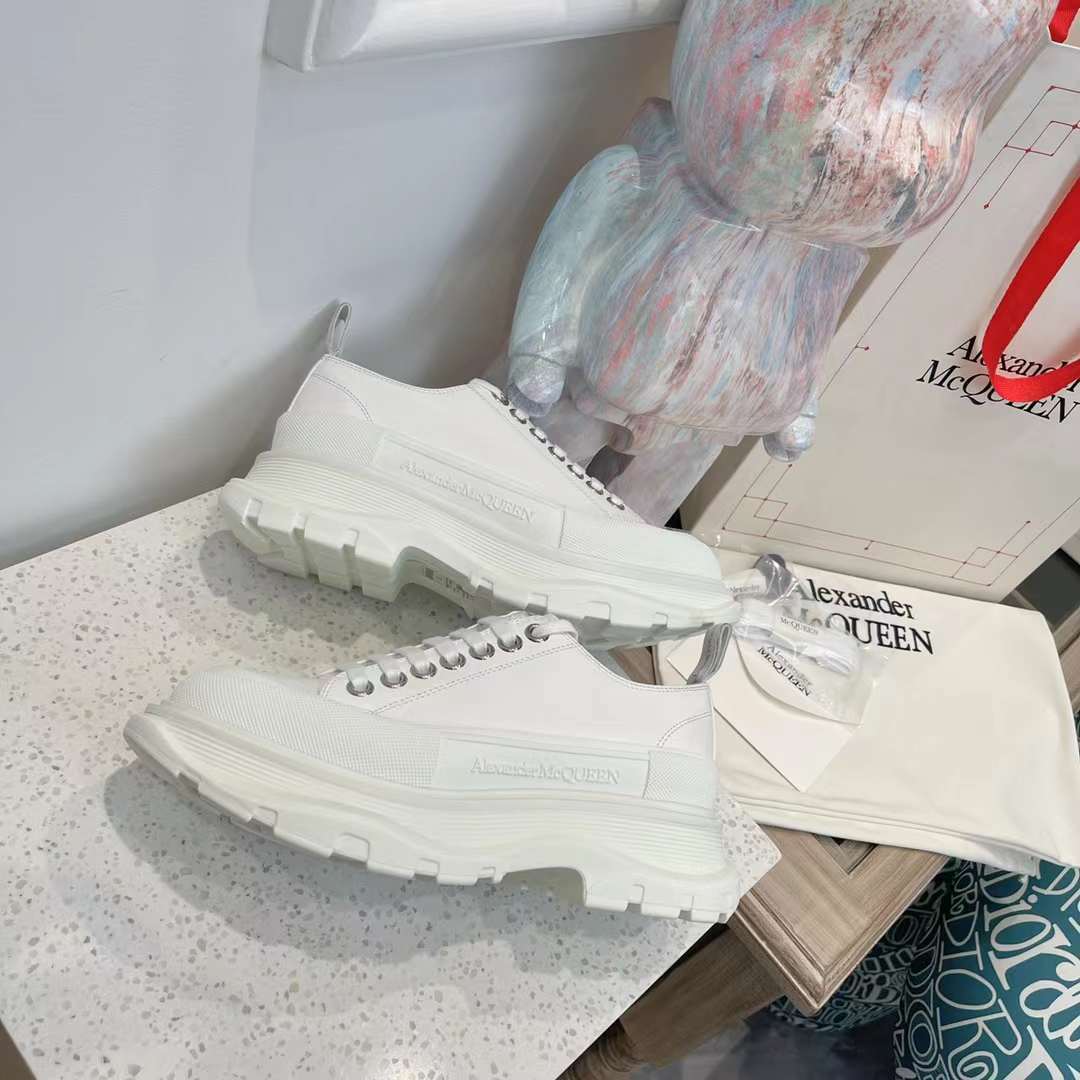 Alexander McQueen Tread Slick Leather Low "White"