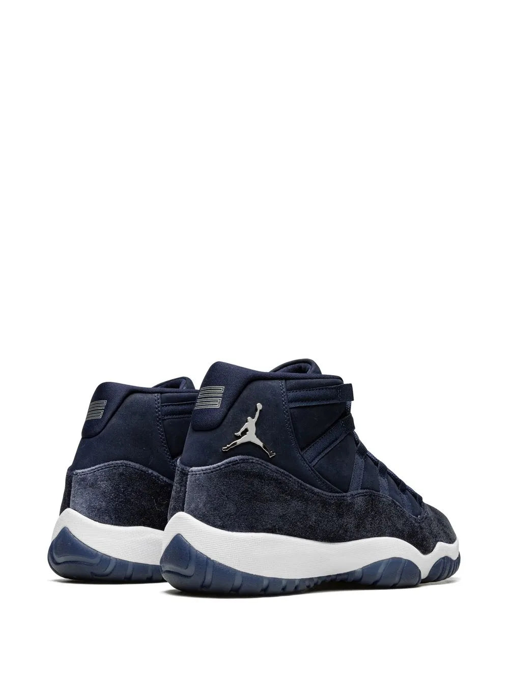 Air Jordan 11 Retro "Midnight Navy Velvet"