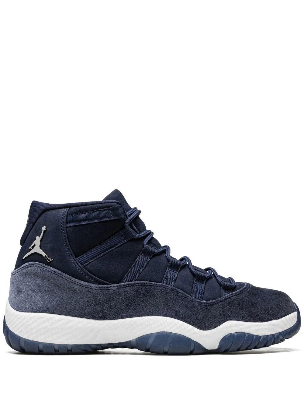 Air Jordan 11 Retro "Midnight Navy Velvet"
