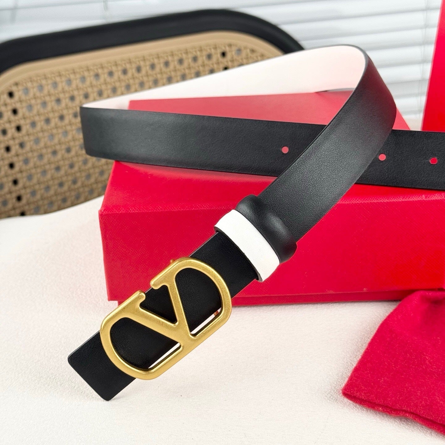 Valentino VLogo Signature Reversible 30mm Leather Belt "Black" and "White"