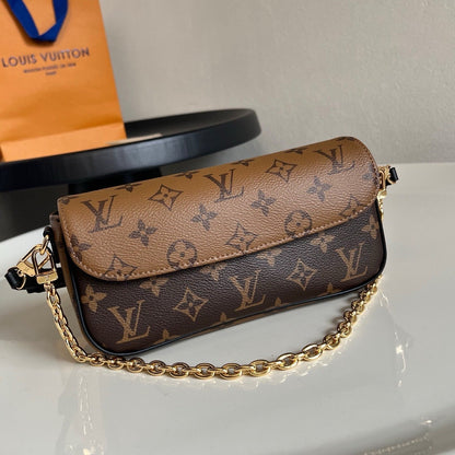 Louis Vuitton Wallet On Chain Ivy "Monogram Reverse"