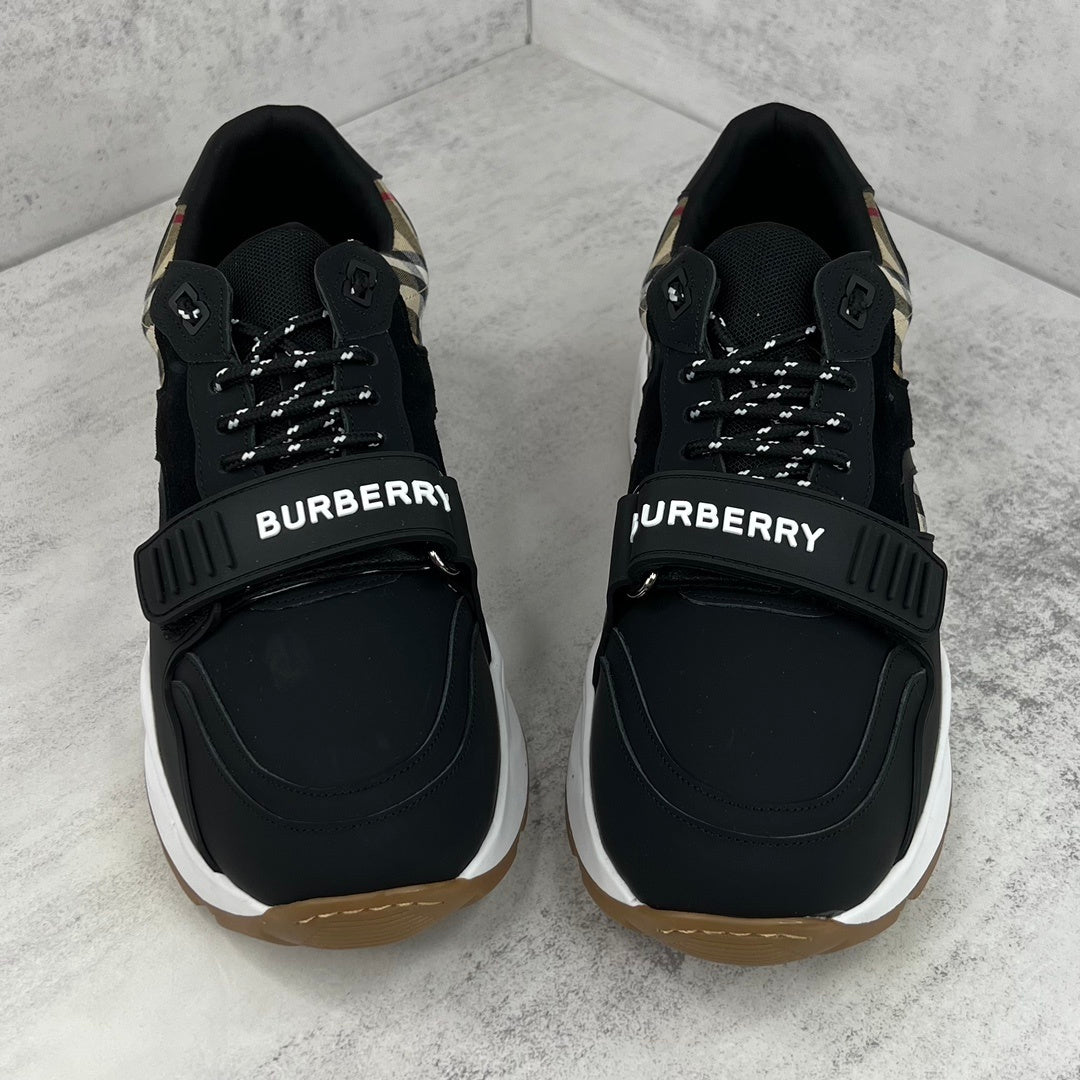 Burberry Ramsey "Black-Beige"