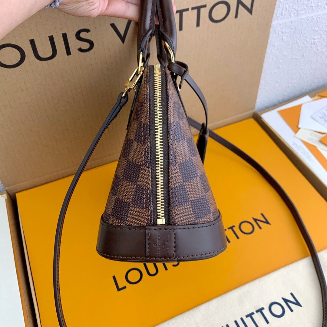 Louis Vuitton Alma BB