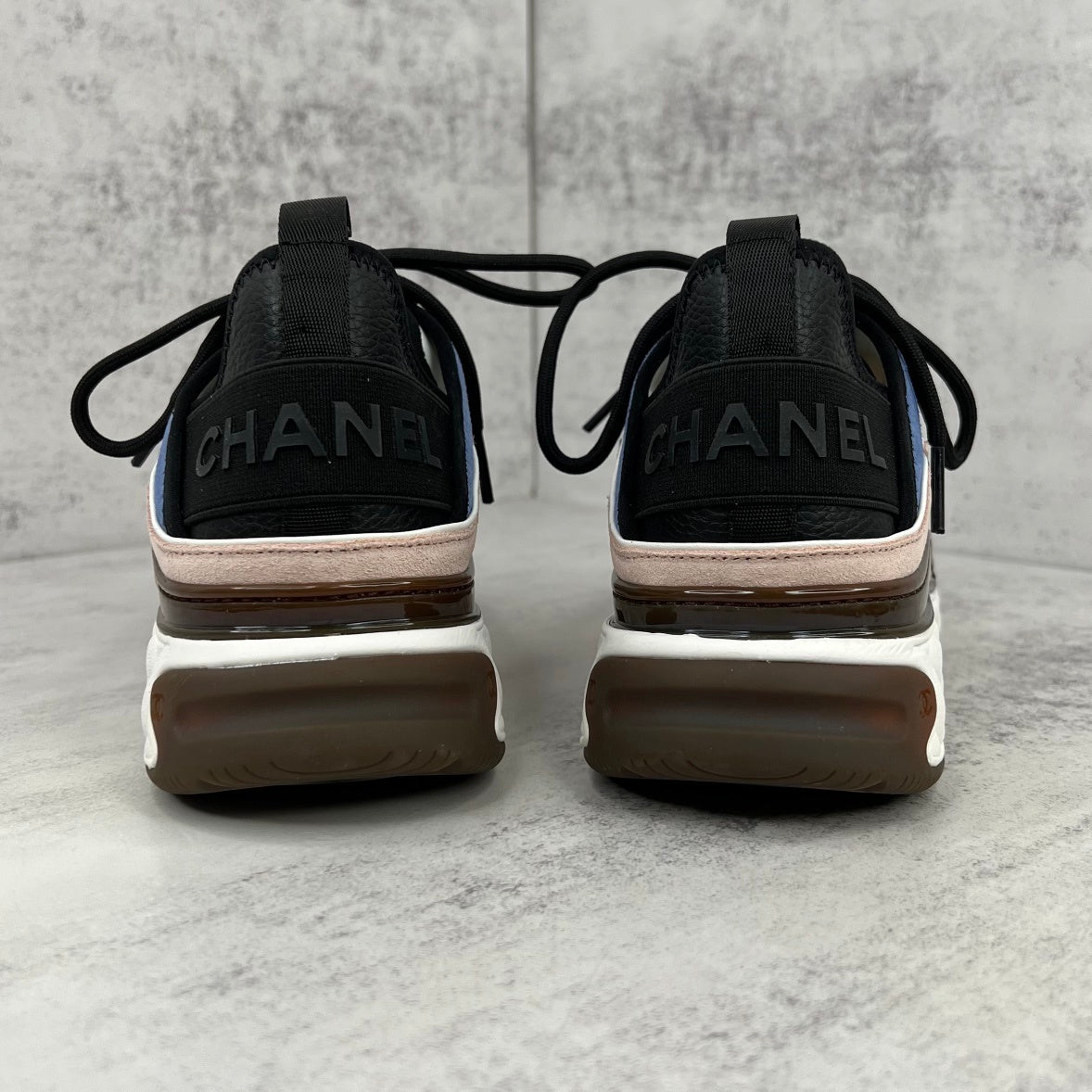 Chanel 22B "Pink-Blue-Brown"