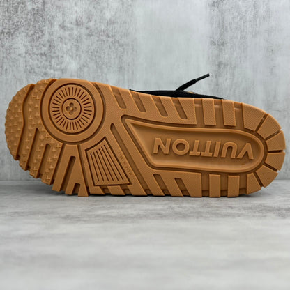 Louis Vuitton Maxi "Brown-Black Suede"