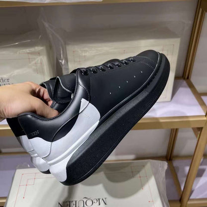 Alexander McQueen Oversized "Black-White Print"