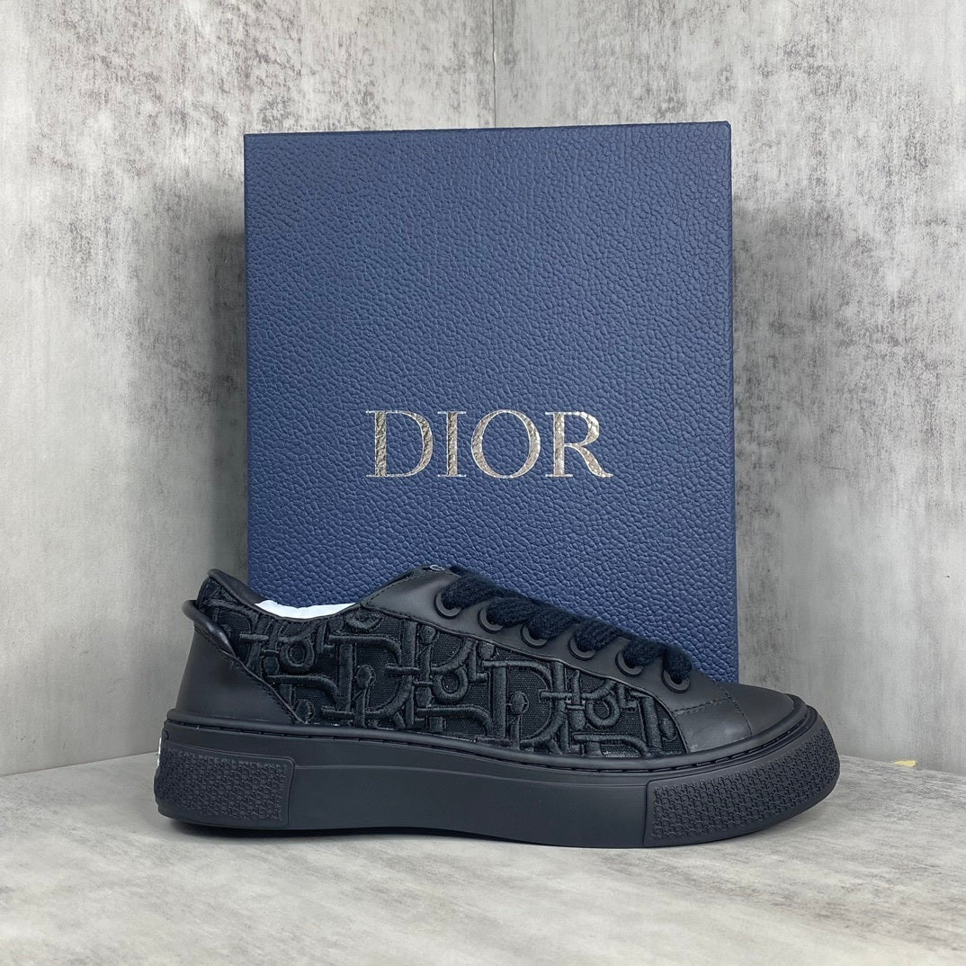Dior B33 "Black Oblique Embroidery"