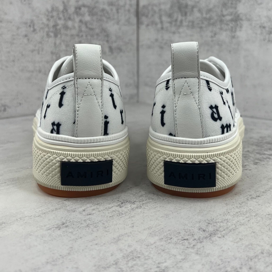 Amiri Court Low "White-Black Old English"