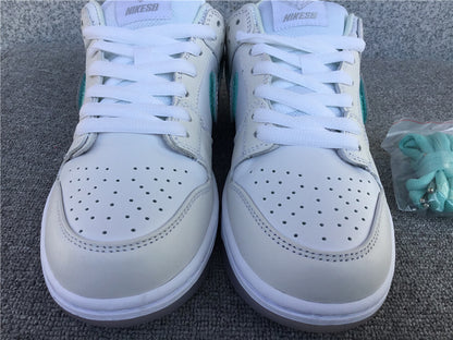 Diamond Supply Co. x Nike SB Dunk Low Pro OG QS "White"