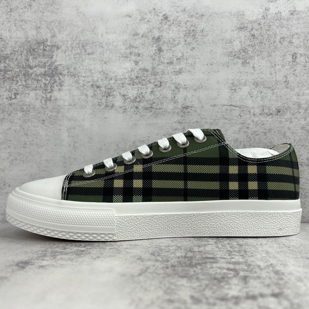 Burberry Larkhall "Green"