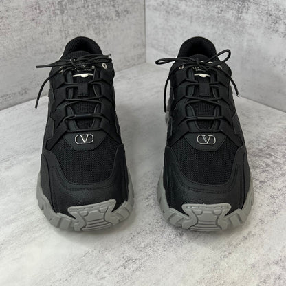 Valentino Garavani Climbers "Black"