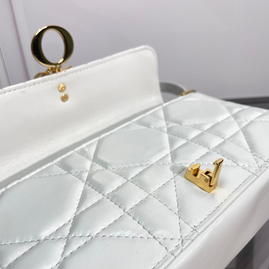Dior Miss Daisy Mini Bag