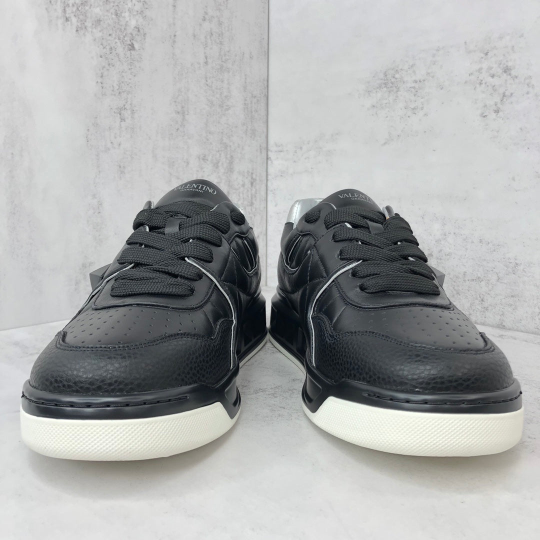 Valentino Garavani One Stud "Black-Grey"