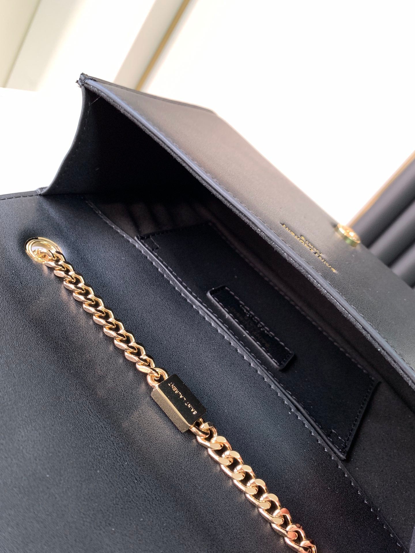 Saint Laurent Kate Medium in Smooth Leather