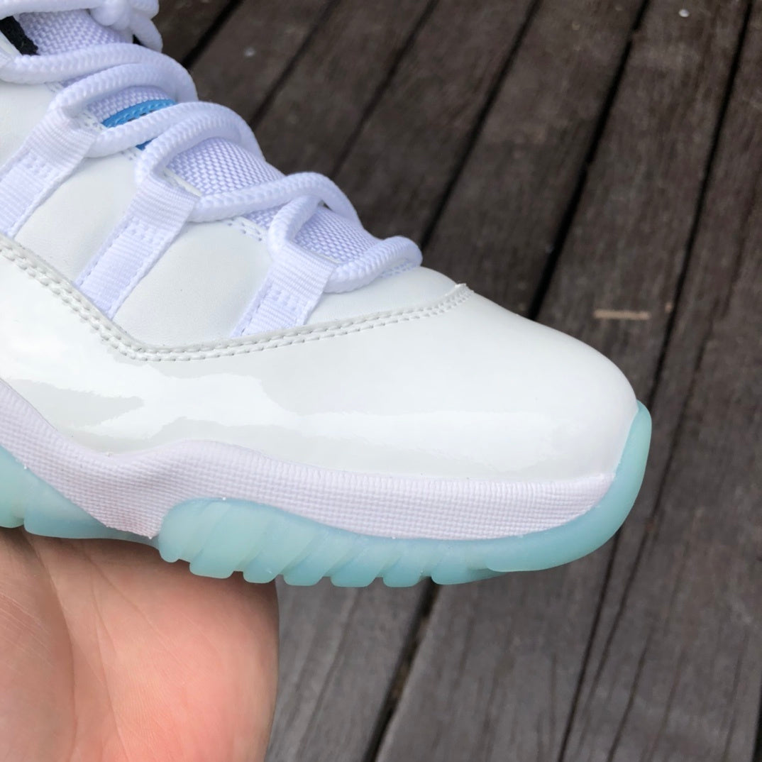 Air Jordan 11 Retro Low "Legend Blue"