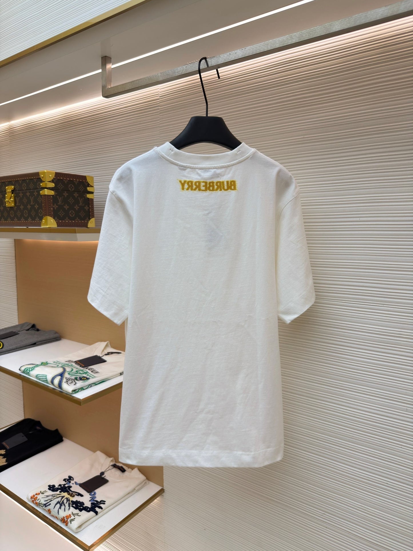 Burberry Equestrian Knight Cotton T-Shirt "White-Yellow"