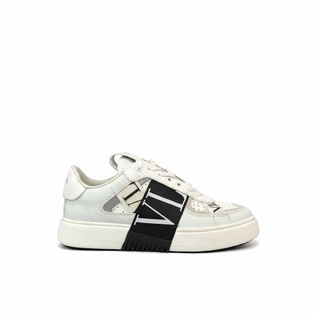 Valentino Garavani VL7N "White-Black"