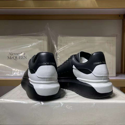 Alexander McQueen Oversized "Black-White Print"