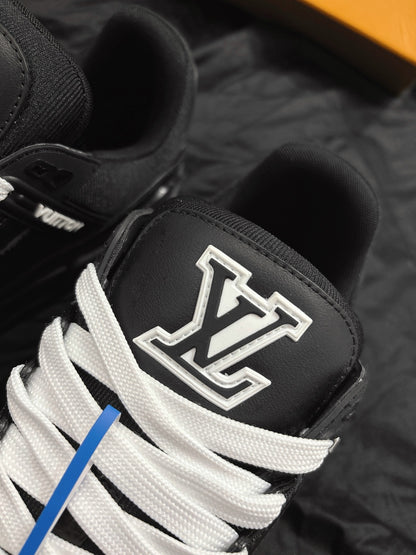 Louis Vuitton LV Trainers "Black"