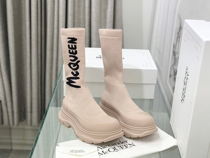 Alexander McQueen Tread Slick Boot "Ribbed Beige"