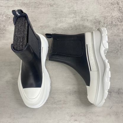 Alexander McQueen Tread Slick Chelsea Boots "Black-White"
