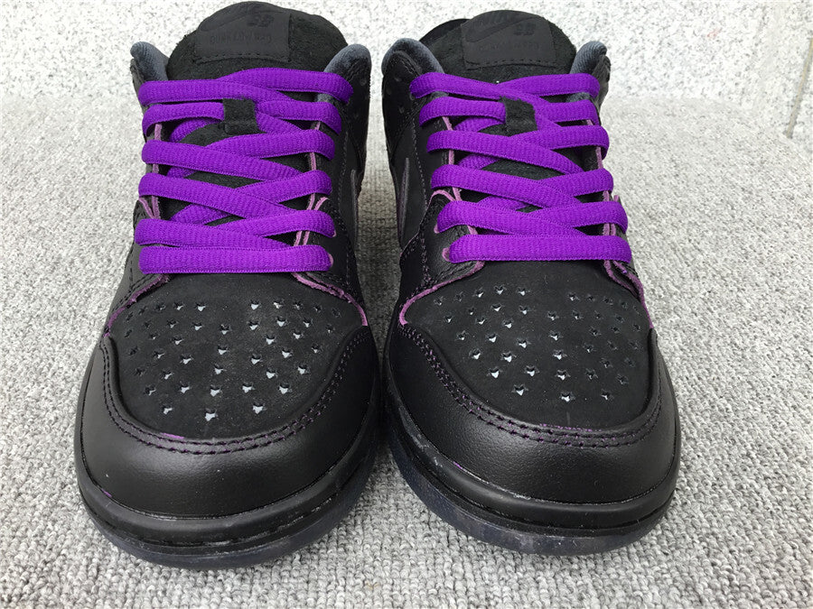 Familia x Nike SB Dunk Low "First Avenue"